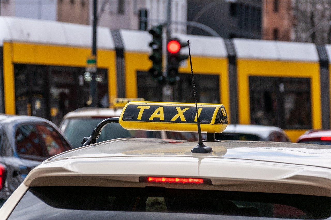 TariferhÃ¶hungen und Neuerungen fÃ¼r DÃ¼sseldorfer Taxis